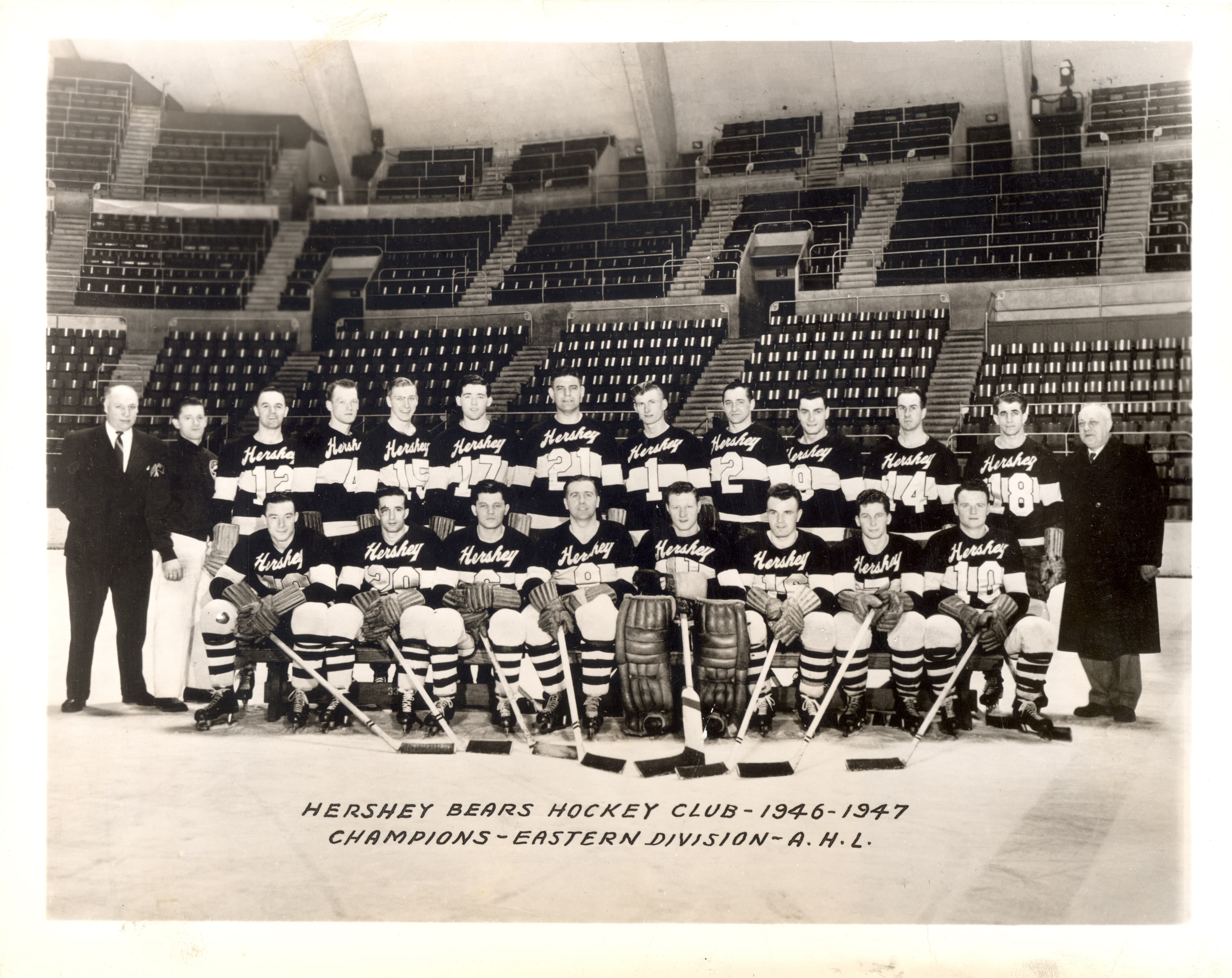1946 47 Team Photo