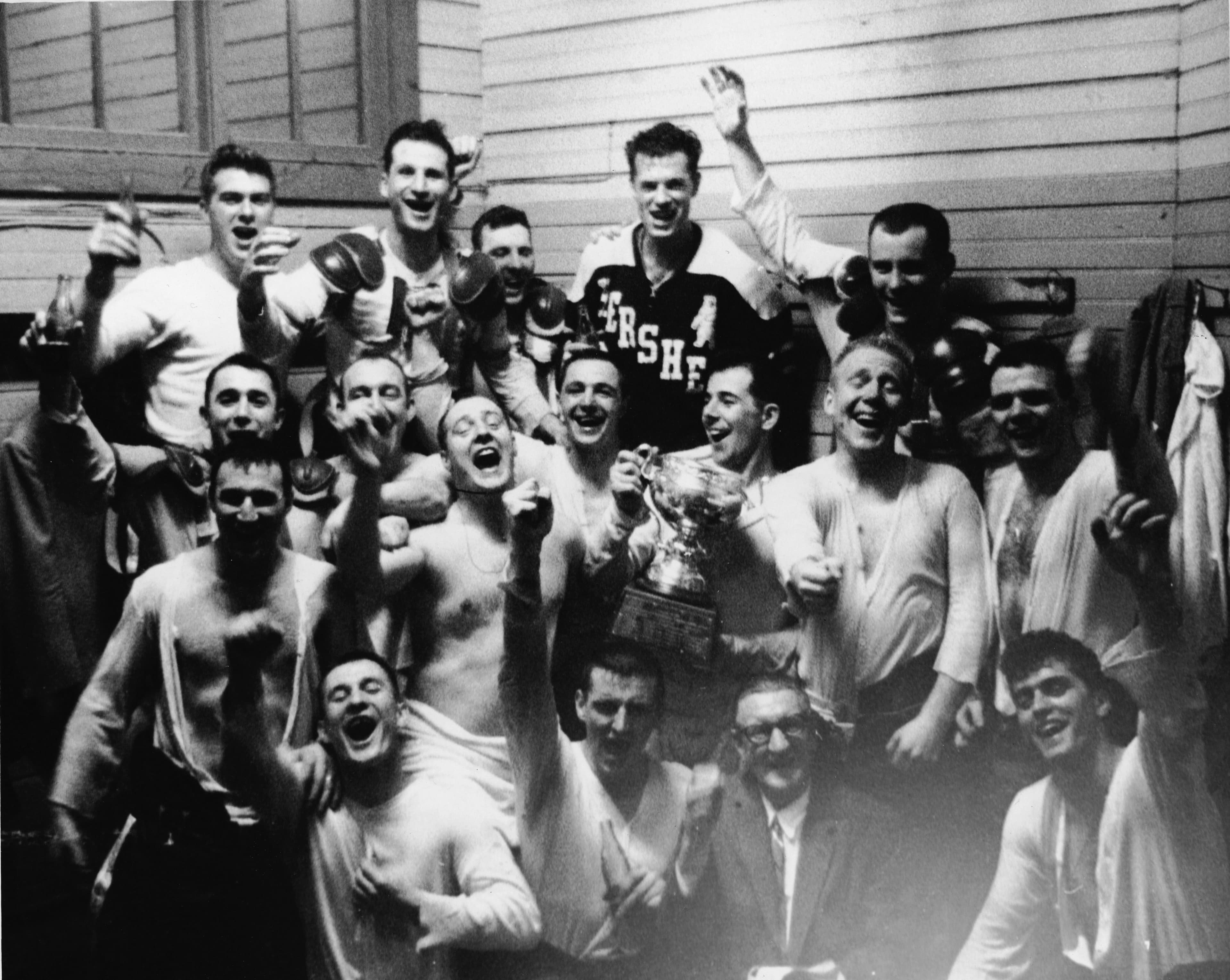 1957 58 Locker Room Team Photo GettyImages 56717923